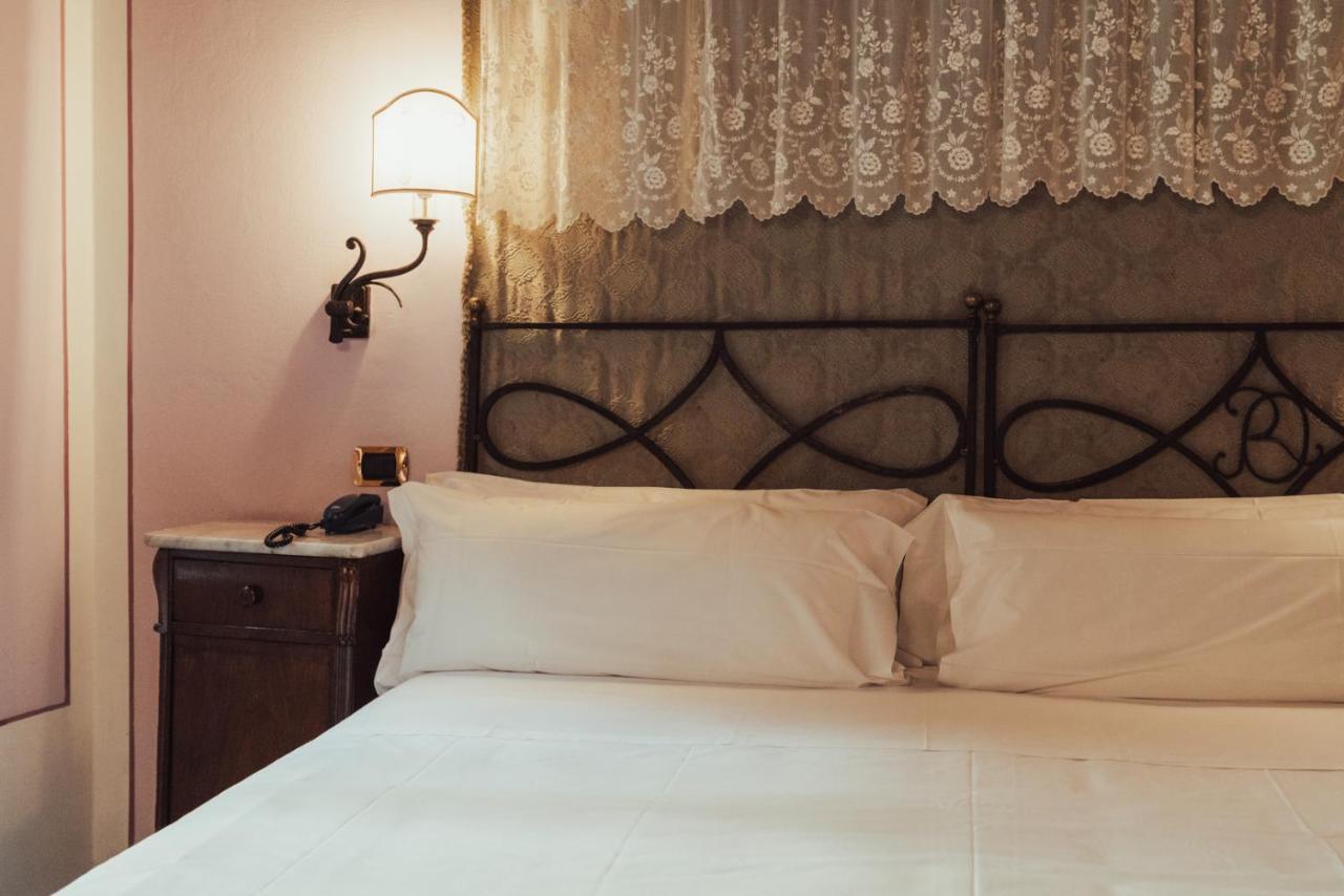 II Guelfo Bianco Hotel Florence Exterior photo
